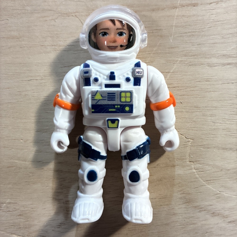 True Heroes Expedition Lunar Space Astronaut 3.5" Toy Figure Toys R Us